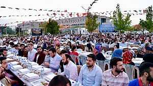 Büyükşehir’den KSÜ Öğrencilerine İftar Yemeği