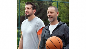 ING BANK'IN YENİ REKLAMINDA SAHNE OZAN GÜVEN'İN