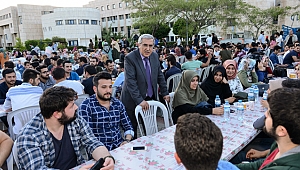 KSÜ Öğrencileri İftar Yemeğinde Bir Araya Geldi