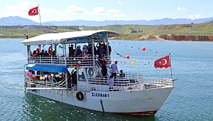 MARAŞ'IN İLK YERLİ TEKNESİ SUYA İNDİ!