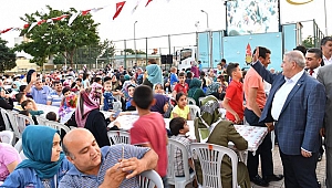 ONİKİŞUBAT YİNE BİR OLDU, BİRLİK OLDU