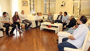 ÖZTUNÇ’TAN GAZETECİLER CEMİYETİ’NE ZİYARET