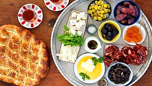 RAMAZANDA İKİ ÖĞÜN BESLENMEK YANLIŞ!