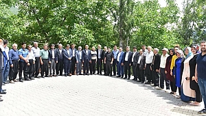 AK PARTİ MİLLETVEKİLİ ADAYLARI SAMİMİYETLE GÖNÜL ALMAYA DEVAM EDİYORLAR 