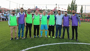 SAKARKAYA MAHALLESİNE SENTETİK ÇİM YÜZEYLİ HALI SAHA