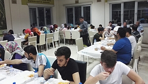 ŞEHİT ÇOLAK DURDU KÜTÜPHANESİ’NDE İFTAR