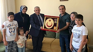 Başkan Mahçiçek Şehit Ailelerini Ziyaret Etti