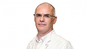 BÖBREK TAŞI AĞRISINDAN KORUNMAK İÇİN BOL SU İÇİN