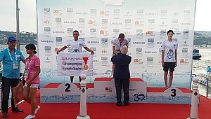 BÜYÜKŞEHİR’E YÜZMEDE GÜMÜŞ MADALYA