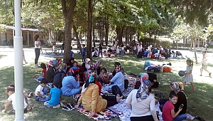 ENGELLERİ PİKNİKLERİNE ENGEL OLAMADI!