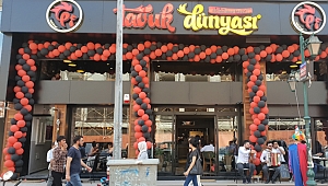 Tavuk Dünyası Kars'taki ilk restoranını açtı