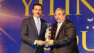 YILIN VAKIF İNSANI ÖDÜLÜ ABDULKADİR KONUKOĞLU’NA VERİLDİ!