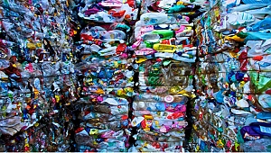 AKDENİZ'İ EN ÇOK TÜRKİYE KİRLETİYOR