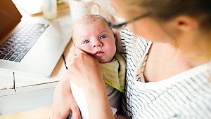 ANNE SÜTÜ ENFEKSİYONDAN KORUYOR