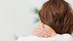 Boyun düzleşmesi en çok ofis çalışanlarını etkiliyor