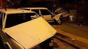 Çağlayancerit'te Feci Kaza: 1'i bebek 8 yaralı! 