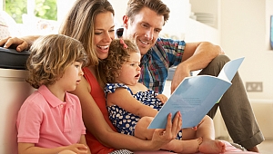 ÇOCUKLARIN DİL BECERİLERİNİ GELİŞTİRMEK İÇİN BİRLİKTE KİTAP OKUMAK ŞART!