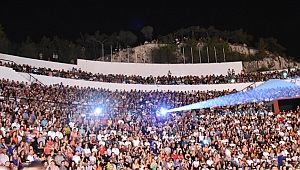 EGE KIZI SILA MABEDİNİ MEST ETTİ