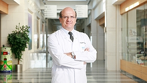 Fazla Yemekten Rahatsız Olanlar Soda Yerine Su İçmeli