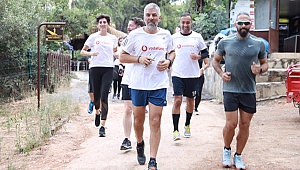 VODAFONE, MARATON ÖNCESİ SAĞLIKLI YAŞAM KAMPI DÜZENLEDİ