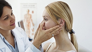 AMELİYATSIZ BURUN ESTETİĞİNDE İŞLEM SÜRESİ KISA ETKİSİ BÜYÜK!