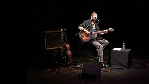 Barlas Tan Özemek’ten Yeni Albüme Lansman Konseri