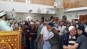 Camide Kardeşlik Kucaklaşması