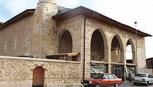 Divanlı Camii nerededir?