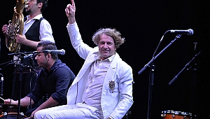 DÜNYACA ÜNLÜ İSİMLER HARBİYE AÇIKHAVA SAHNESİ'NDE