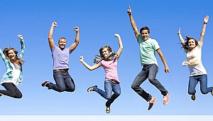 DÜNYANIN EN MUTLU ÜLKELERİ BELLİ OLDU; TÜRKİYE 74'ÜNCÜ SIRADA