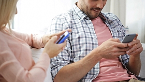 KALBİNİZİ PAYLAŞMANIZ ŞİFRENİZİ DE PAYLAŞACAĞINIZ ANLAMINA GELMEZ