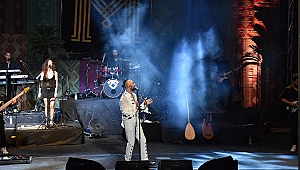 MABEL MATİZ'DEN BODRUM'A ÖZEL KOSTÜM