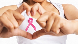 MEME KANSERİNİN ERKEN TANISI İÇİN BİLMENİZ GEREKEN 7 GERÇEK