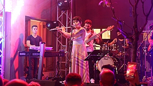 Müziğin ve Eğlencenin Buluşma Noktası: Grand Pera Performans Sokağı