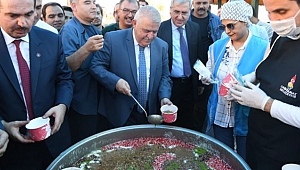 Onikişubat Belediyesi Aşure Günü’nde Öğrencileri Unutmadı