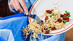 TÜRKİYE'DE YILDA 214 MİLYAR LİRALIK GIDA İSRAFI YAPILIYOR