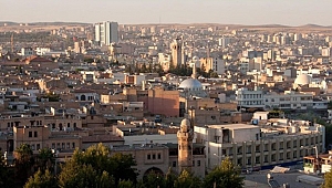 TÜRKİYE’NİN YARISINDAN FAZLASI MEMLEKETİNDE YAŞIYOR