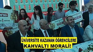 Üniversite Kazanan Öğrencilere Kahvaltı Morali!