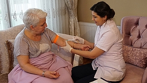 YATAK YARASI SICAK HAVALARDA KAPANMIYOR 3 GÜNDE OLUŞUYOR 3 AYDA İYİLEŞMİYOR