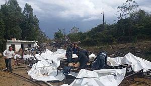 Adana'da şiddetli rüzgar hasara yol açtı