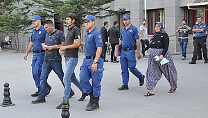 Antalya'da icra görevlilerinin rehin alınan iki kişi tutuklandı
