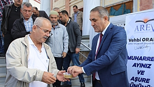 AREV VAKFI BEYLİKDÜZÜ’NDE 50 BİN KİŞİYE AŞURE İKRAMINDA BULUNDU