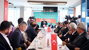 BAŞKAN MAHÇİÇEK MESAİ ARKADAŞLARIYLA KAHVALTIDA BULUŞTU