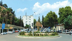 BOĞAZKESEN CADDESİ NEREDEDİR?