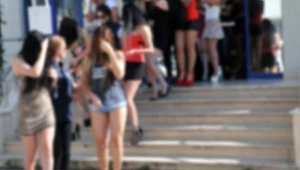 FUHUŞ OPERASYONUNDA 8 TUTUKLAMA