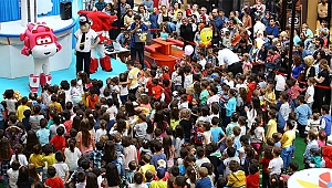 Harika Kanatlar Müzikali Home City Pendik Mobilya ve Dekorasyon Alışveriş Merkezi’nde