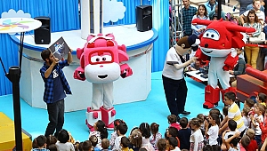 Harika Kanatlar Müzikali Home City Pendik Mobilya ve Dekorasyon Alışveriş Merkezi’nde