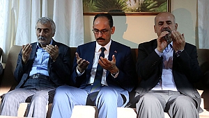 İbrahim Kalın'dan Karakoç ailesine taziye ziyareti