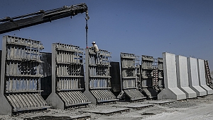 İdlib'deki gözlem noktalarına beton blok sevkiyatı