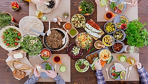 Kat kat giyinin, sofrayı hafifletin